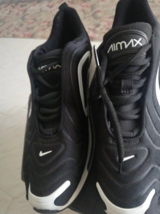 Nike Air Max 720 Scarpe Uomo Nero Bianco