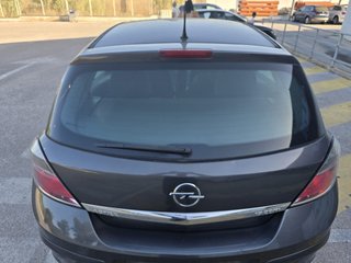 Opel Astra 2012