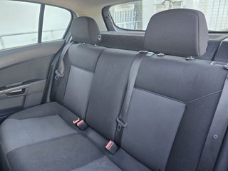 Opel Astra 2012