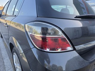 Opel Astra 2012