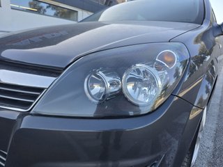 Opel Astra 2012