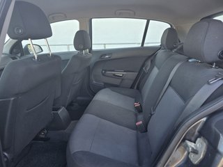 Opel Astra 2012