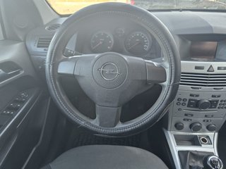 Opel Astra 2012