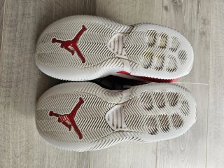 Zapatillas Jordan niño Talla 38