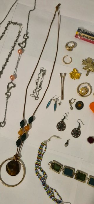 Lote Joyas: Collar, Broche, Pendientes