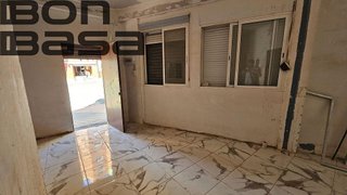 Local comercial en venta en Carolinas Bajas en Alicante