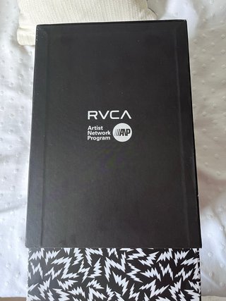 Matt Leines X RVCA Tiger Bolts