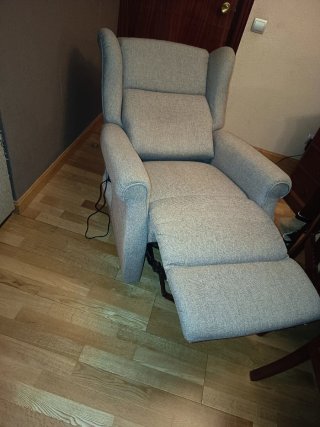 Sillón relax eléctrico orejero tapizado
