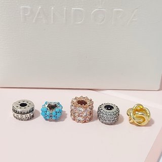 Lote 5 Charms Pandora PRECIO FIJO