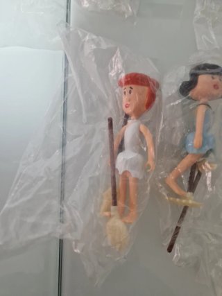 7 FIGURAS LOS PICAPIEDRA