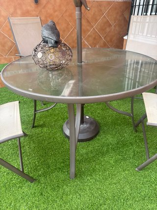 Conjunto mesa y sillas exterior