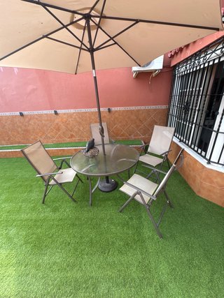 Conjunto mesa y sillas exterior