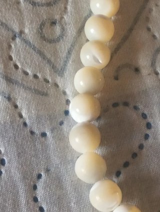 Collar de perlas de nácar