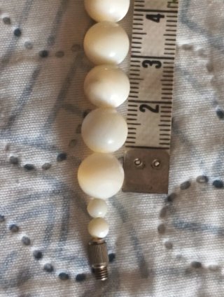 Collar de perlas de nácar