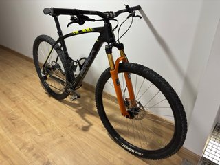 Bicicleta BTT Merida Bravo Carbono 29