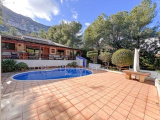 Chalet en venta en El Montgó en Dénia