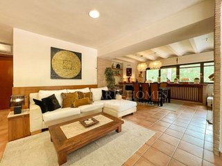 Chalet en venta en El Montgó en Dénia