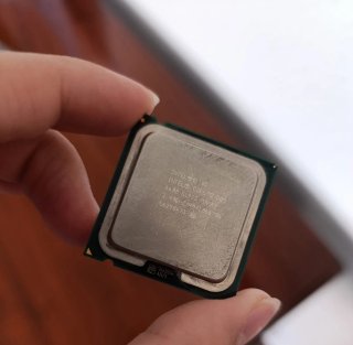 Lote NVIDIA Quadro FX 3450 + CPU y RAM DDR2