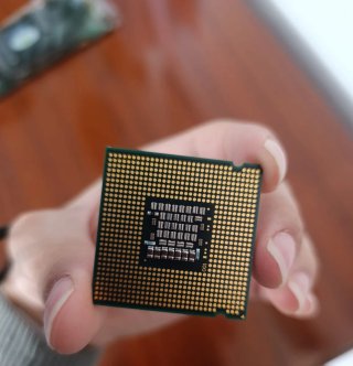 Lote NVIDIA Quadro FX 3450 + CPU y RAM DDR2