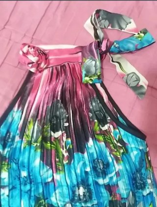 Blusa de tirantes con estampado floral
