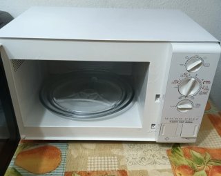 Microondas Moulinex con Grill 750W