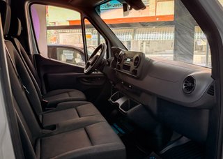 Mercedes-Benz eSprinter 2022