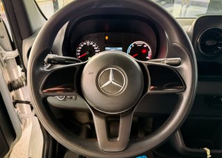 Mercedes-Benz eSprinter 2022