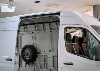 Mercedes-Benz eSprinter 2022