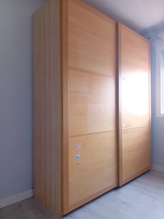 Armario corredera de madera