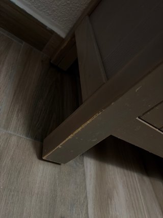 Vitrina de madera y cristal