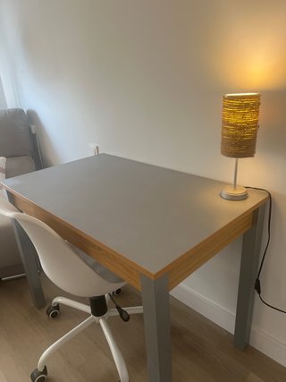 Conjunto Escritorio con silla de diseño