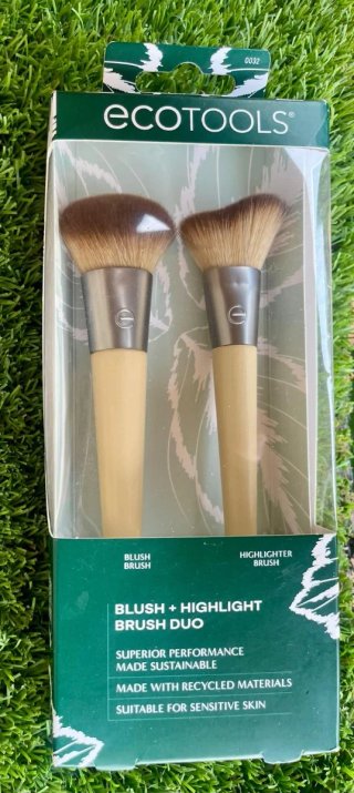 Set 2 brochas Ecotools Blush + Highlighter
