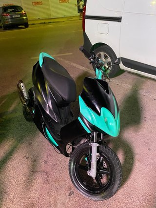 Yamaha Jog Scooter Negra y Azul