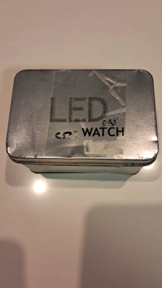 Reloj LED Plata y Negro