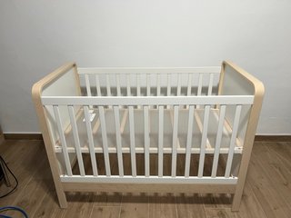 Cuna Ikea Blanca y Madera