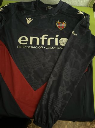 Camiseta Manga Larga Levante CF Talla S