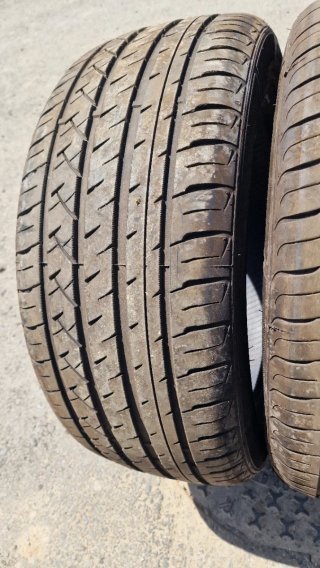 Neumáticos 215/50/17