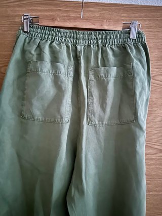 Pantalón casual verde