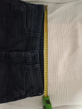 Falda vaquera levis