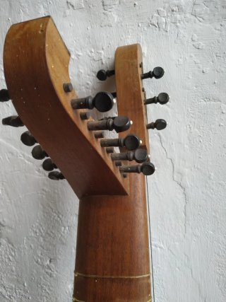 Laúd de 10 órdenes W. Overmann 1964