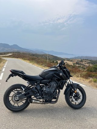 Yamaha MT-07 (A2) Naked Negra