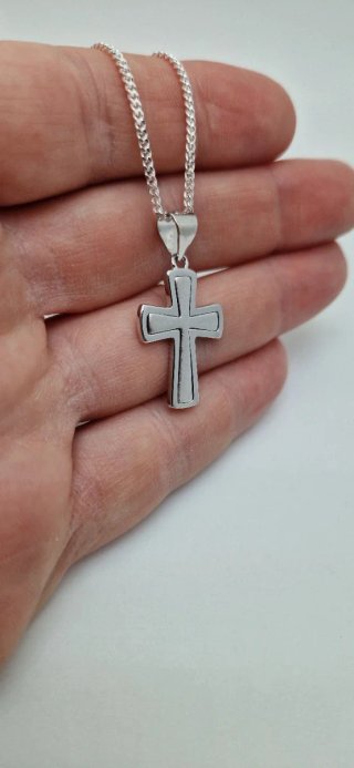 CADENA Y CRUZ DE PLATA