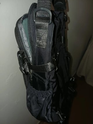 Mochila TMAX bandolera negra