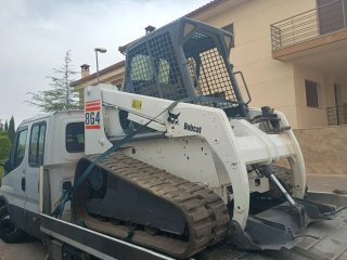 Minicargadora Bobcat 864