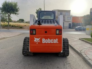 Minicargadora Bobcat 864