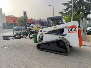 Minicargadora Bobcat 864