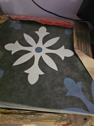 Baldosas con diseño hidráulico