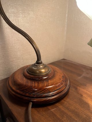Lámpara de mesa vintage madera y metal