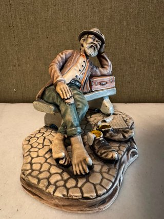 Figura Vagabundo Cerámica Estilo Capodimonte