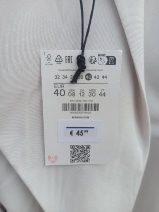 Pantalón Bershka Pliegues Beige